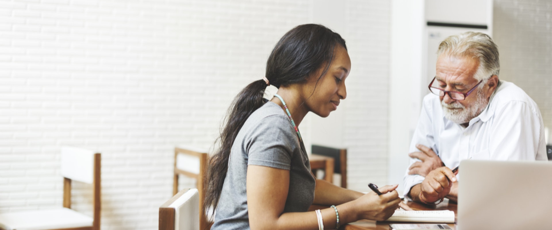 Communicating Effectively with Your Advisor: Tips and Tricks for Dissertation Success